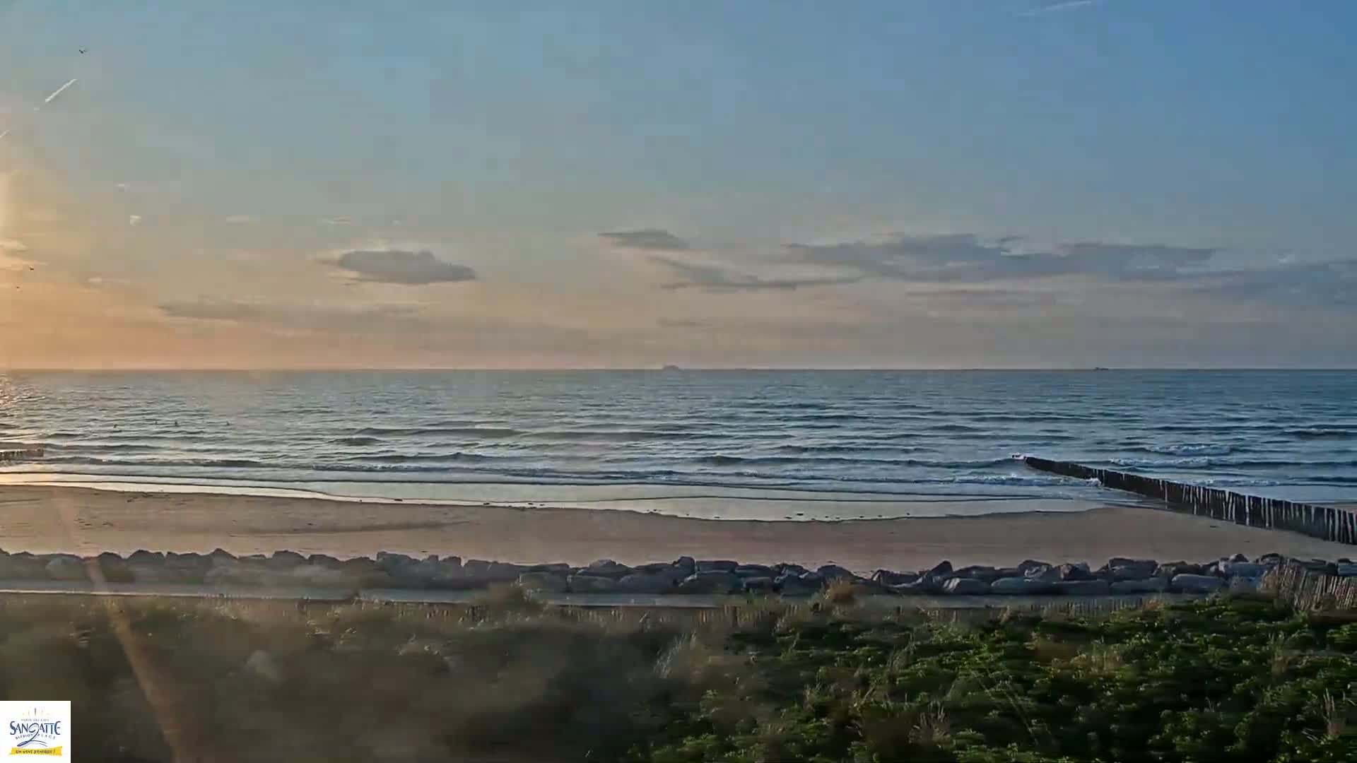 Plage de Sangatte Beach  Live Cam - Calais, Pas-de-Calais, Hauts-de-France, France