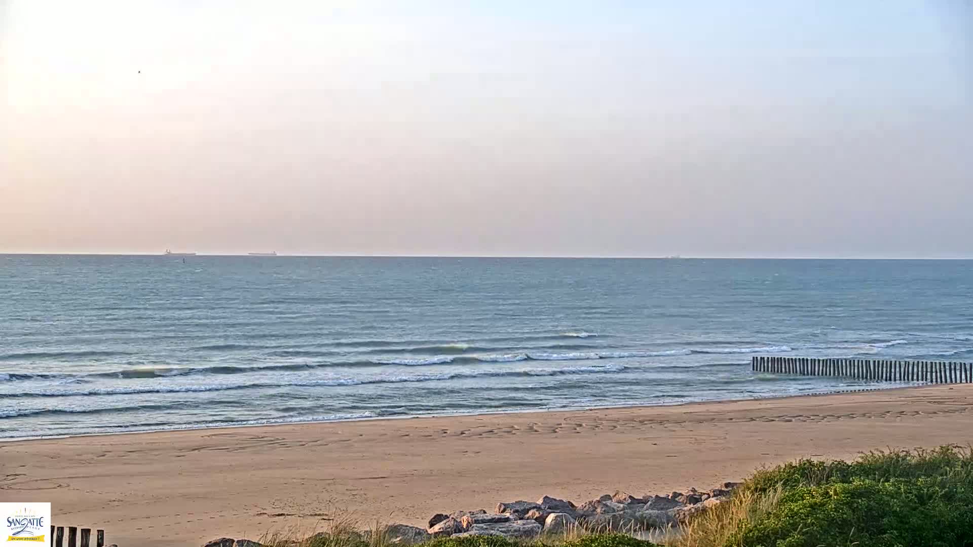Plage de Sangatte Beach  Live Cam - Calais, Pas-de-Calais, Hauts-de-France, France