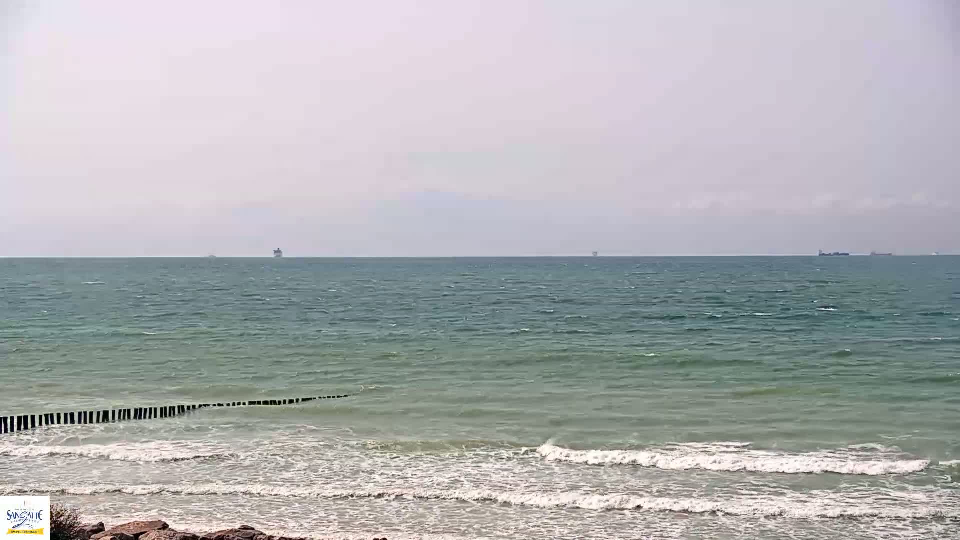 Plage de Sangatte Beach  Live Cam - Calais, Pas-de-Calais, Hauts-de-France, France