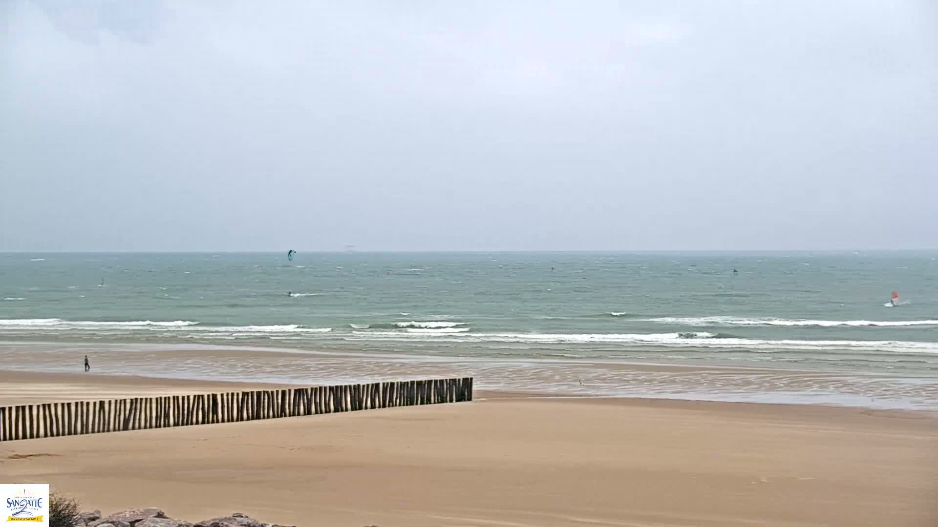 Plage de Sangatte Beach  Live Cam - Calais, Pas-de-Calais, Hauts-de-France, France
