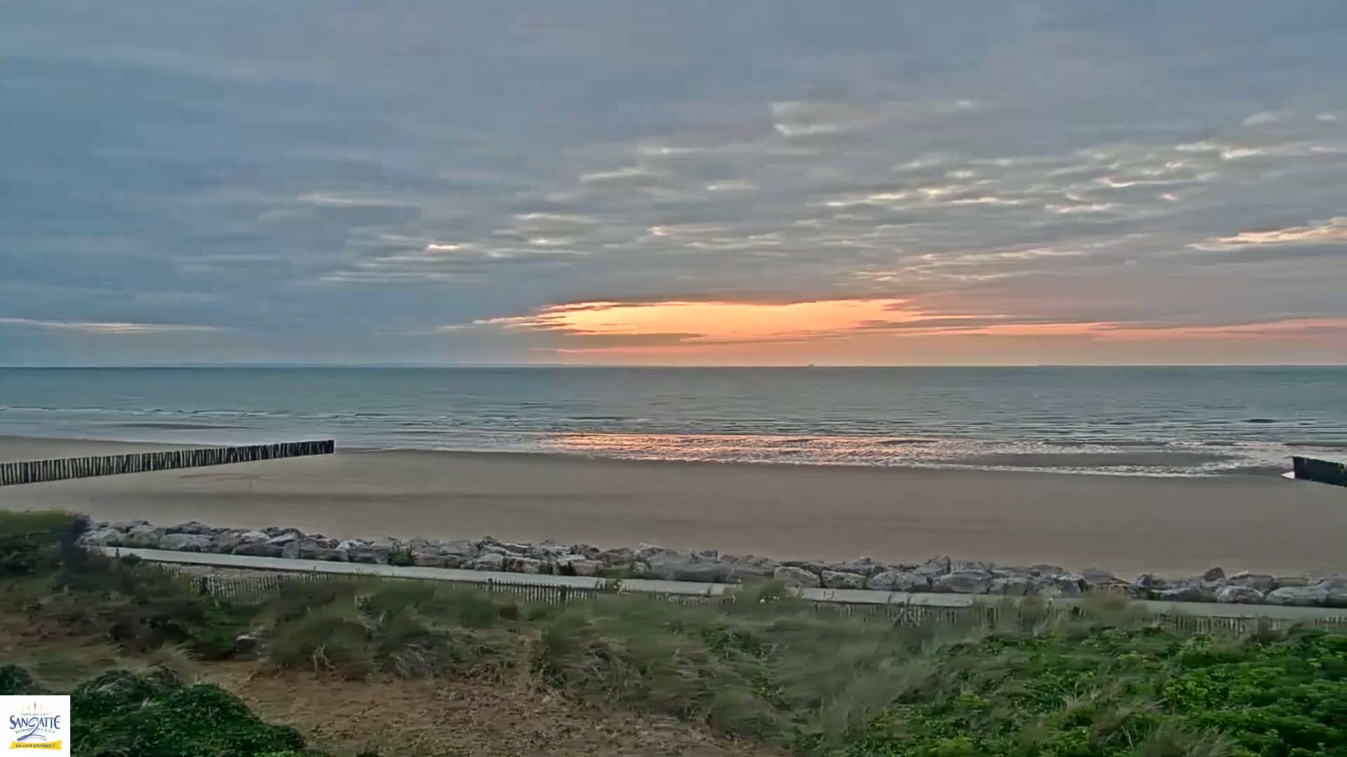 Plage de Sangatte Beach  Live Cam - Calais, Pas-de-Calais, Hauts-de-France, France