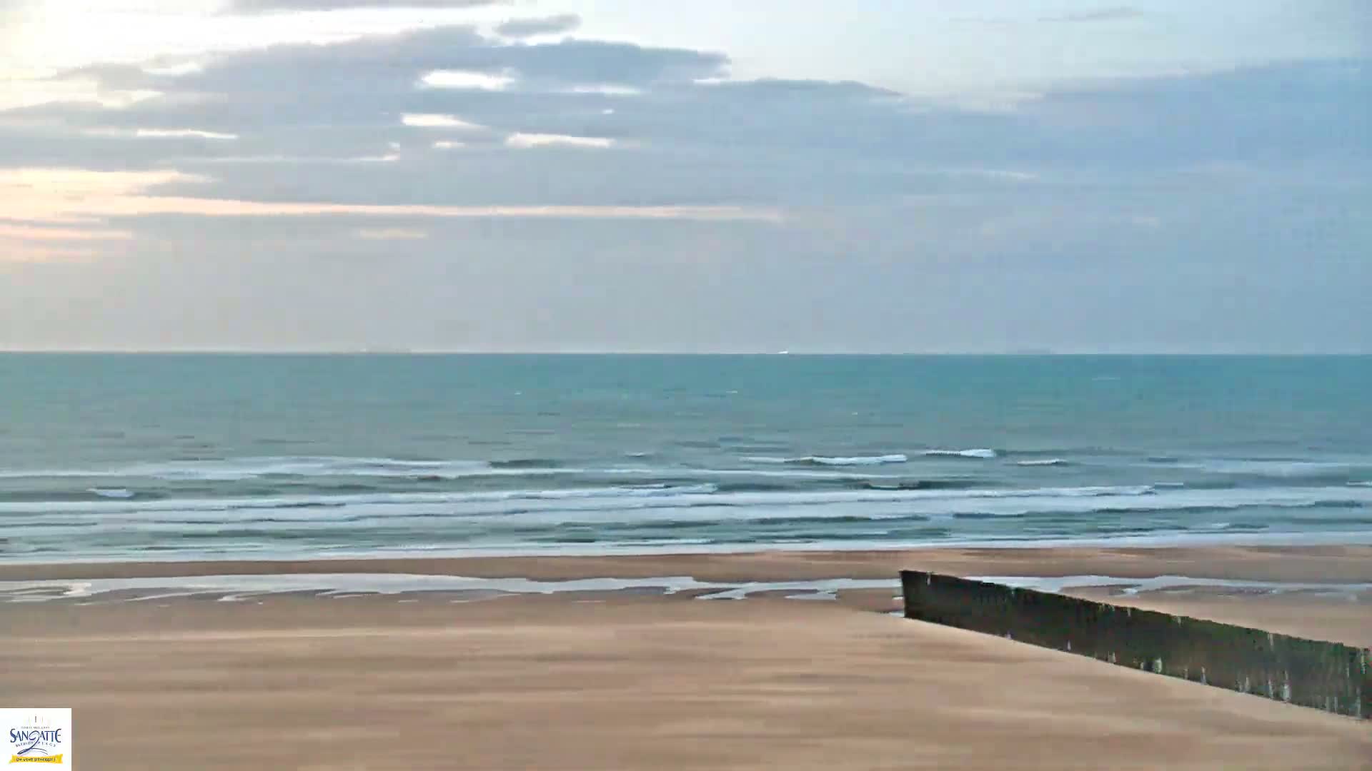 Plage de Sangatte Beach  Live Cam - Calais, Pas-de-Calais, Hauts-de-France, France