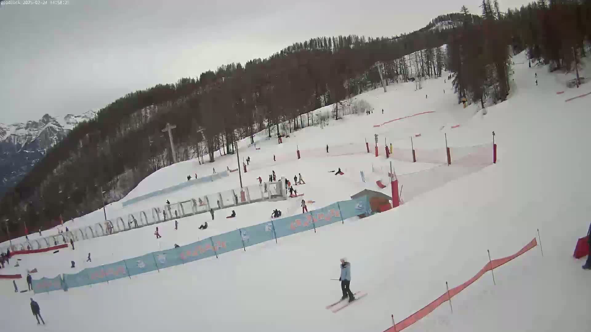 Puy-Saint-Vincent 1600 Ski Slopes Live Cam - Briancon, Hautes-Alpes, Provence-Alpes-Cote d’Azur, France