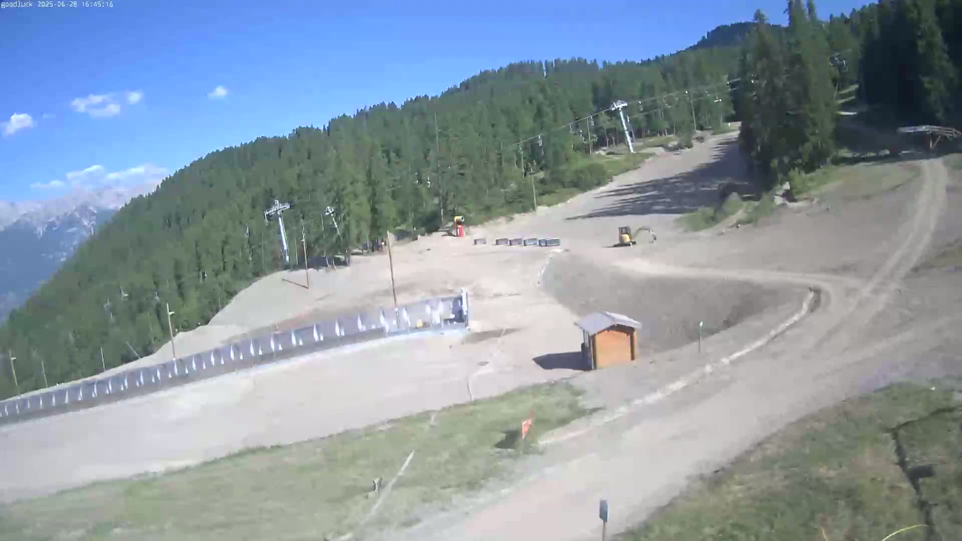 Puy-Saint-Vincent 1600 Ski Slopes Live Cam - Briancon, Hautes-Alpes, Provence-Alpes-Cote d’Azur, France