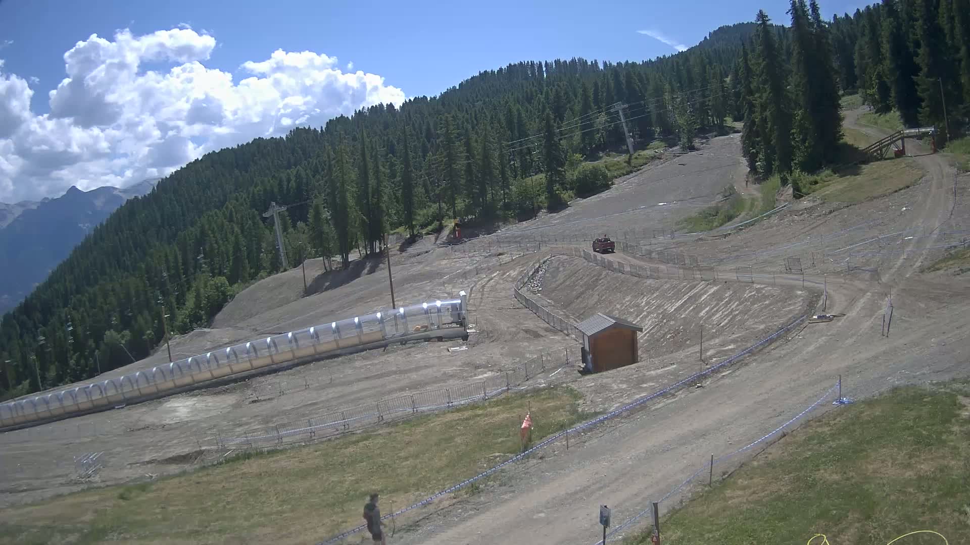 Puy-Saint-Vincent 1600 Ski Slopes Live Cam - Briancon, Hautes-Alpes, Provence-Alpes-Cote d’Azur, France