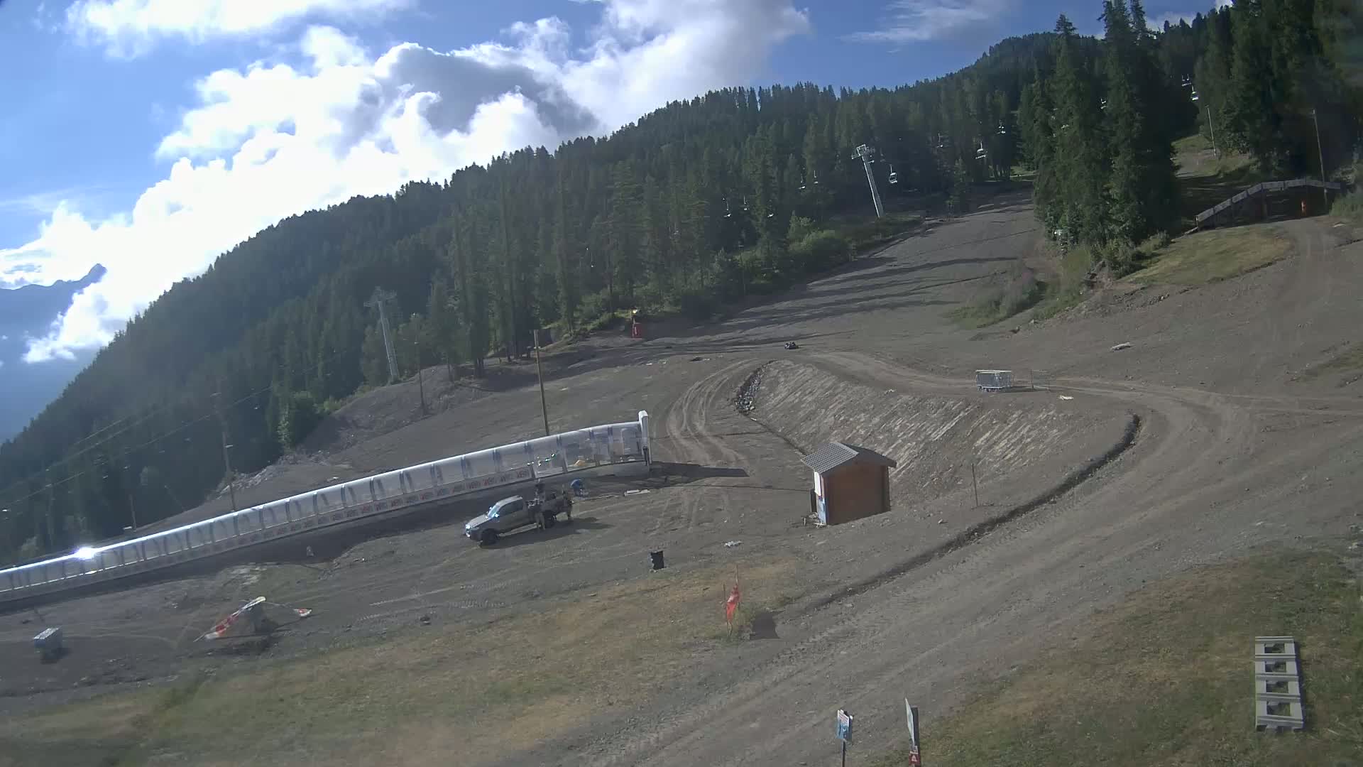 Puy-Saint-Vincent 1600 Ski Slopes Live Cam - Briancon, Hautes-Alpes, Provence-Alpes-Cote d’Azur, France