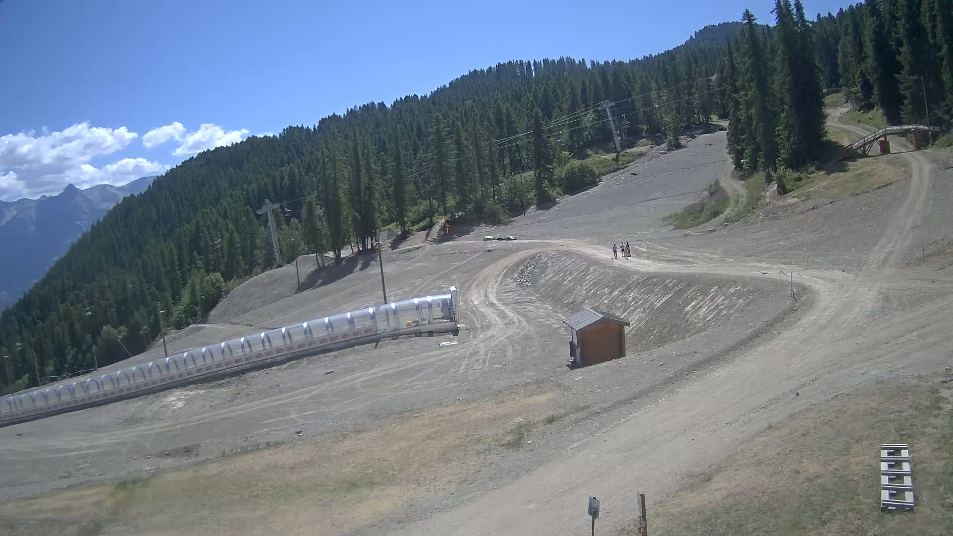 Puy-Saint-Vincent 1600 Ski Slopes Live Cam - Briancon, Hautes-Alpes, Provence-Alpes-Cote d’Azur, France