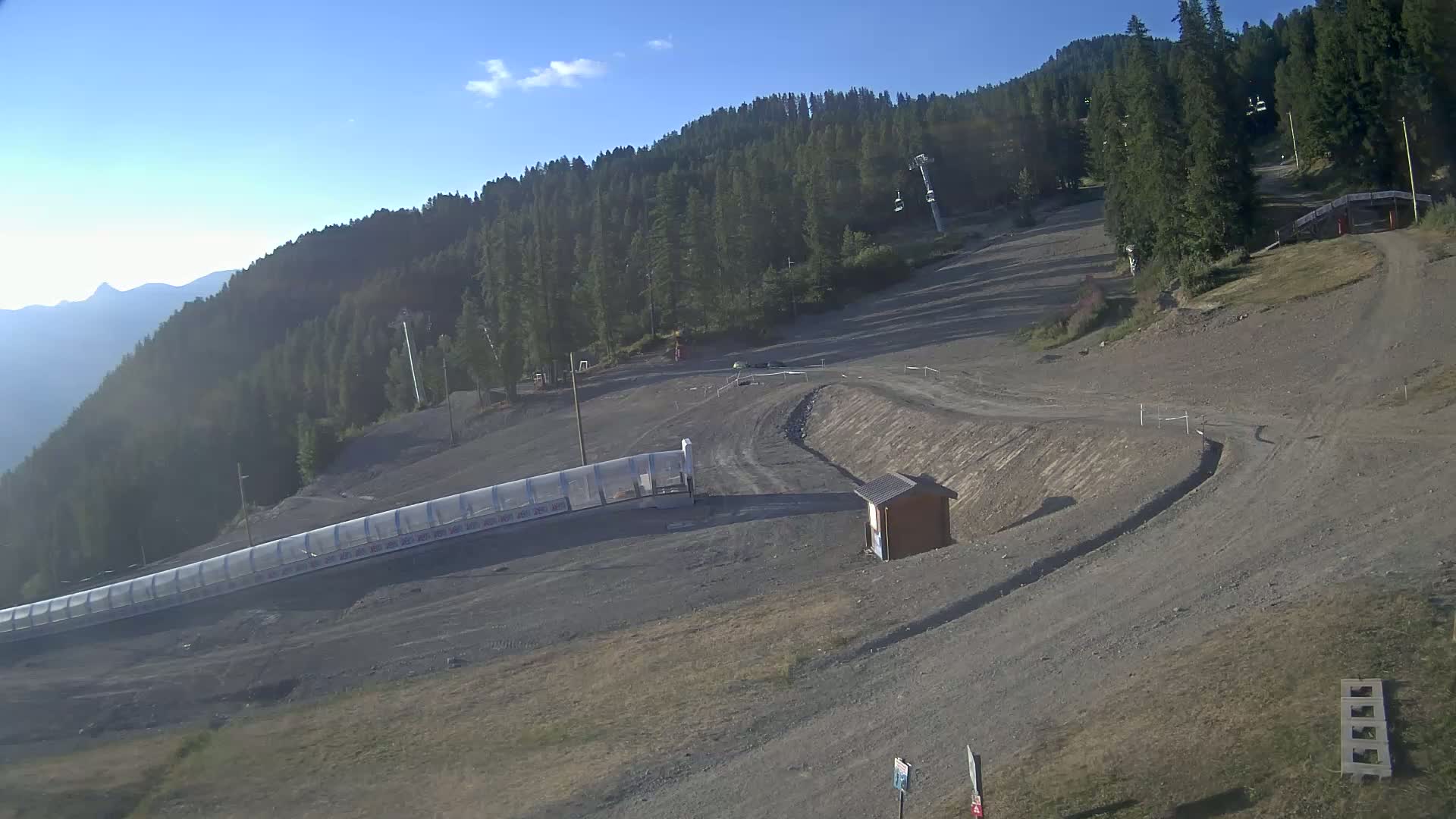 Puy-Saint-Vincent 1600 Ski Slopes Live Cam - Briancon, Hautes-Alpes, Provence-Alpes-Cote d’Azur, France