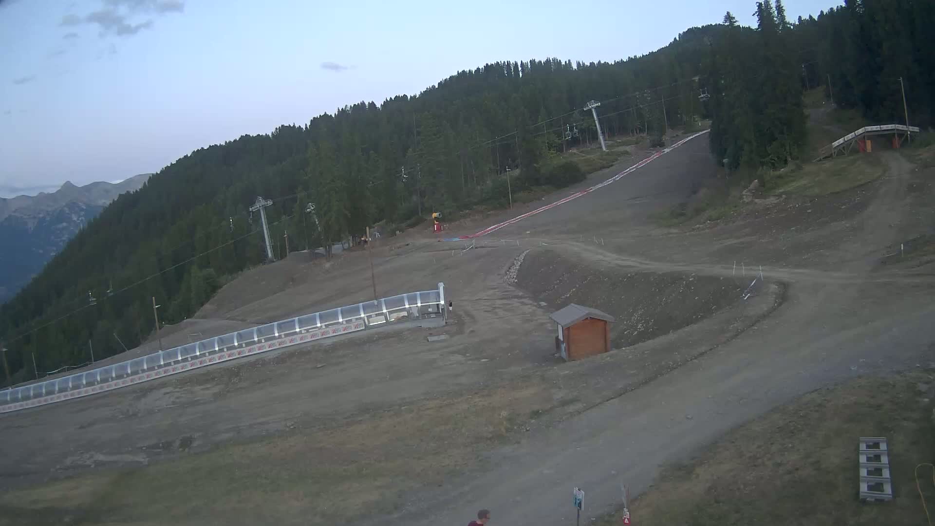 Puy-Saint-Vincent 1600 Ski Slopes Live Cam - Briancon, Hautes-Alpes, Provence-Alpes-Cote d’Azur, France