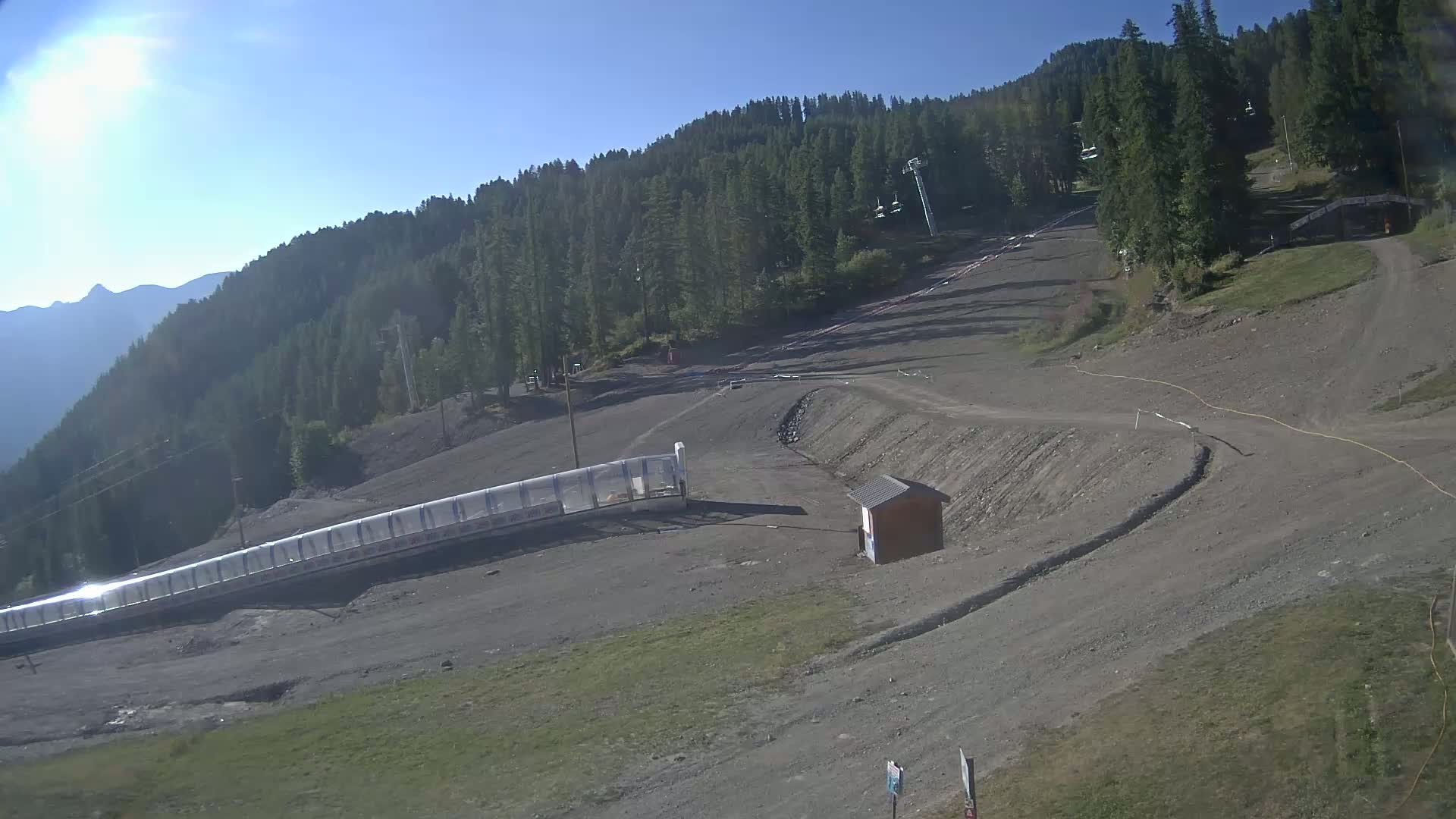 Puy-Saint-Vincent 1600 Ski Slopes Live Cam - Briancon, Hautes-Alpes, Provence-Alpes-Cote d’Azur, France
