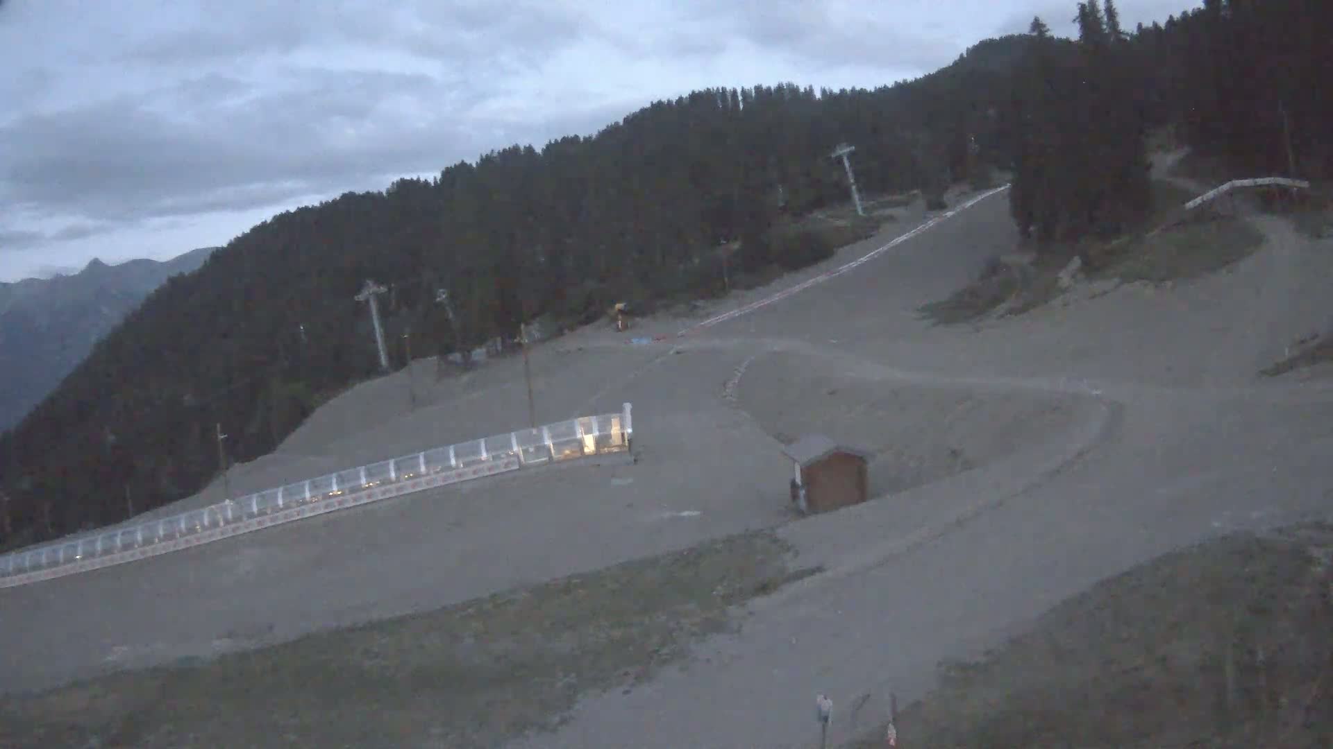 Puy-Saint-Vincent 1600 Ski Slopes Live Cam - Briancon, Hautes-Alpes, Provence-Alpes-Cote d’Azur, France