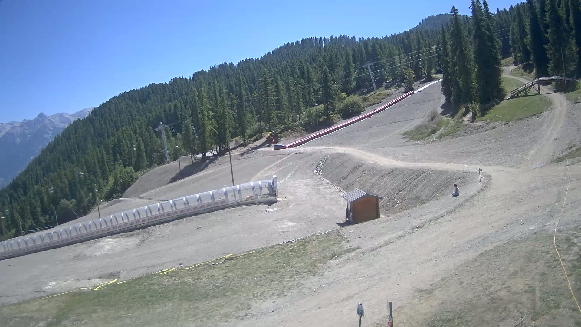Puy-Saint-Vincent 1600 Ski Slopes Live Cam - Briancon, Hautes-Alpes, Provence-Alpes-Cote d’Azur, France