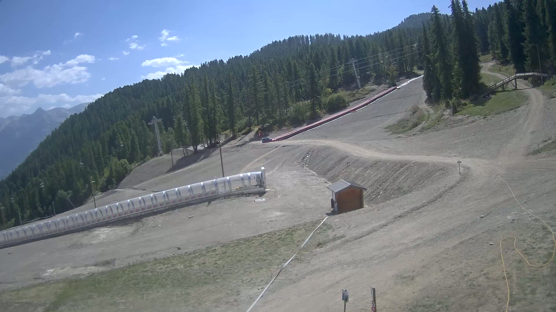 Puy-Saint-Vincent 1600 Ski Slopes Live Cam - Briancon, Hautes-Alpes, Provence-Alpes-Cote d’Azur, France