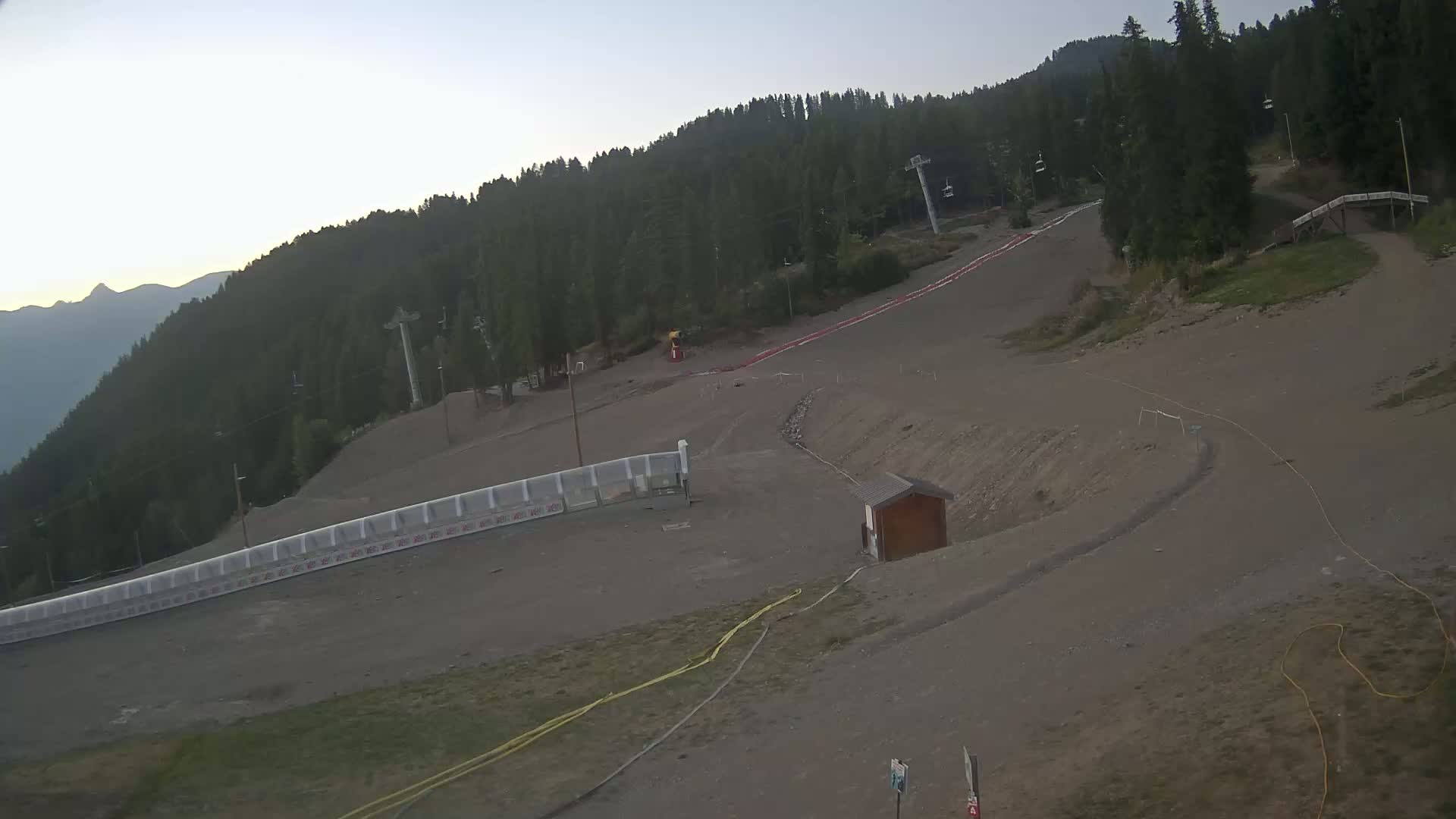 Puy-Saint-Vincent 1600 Ski Slopes Live Cam - Briancon, Hautes-Alpes, Provence-Alpes-Cote d’Azur, France