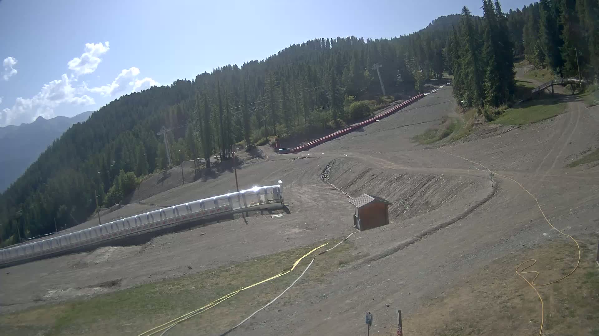 Puy-Saint-Vincent 1600 Ski Slopes Live Cam - Briancon, Hautes-Alpes, Provence-Alpes-Cote d’Azur, France