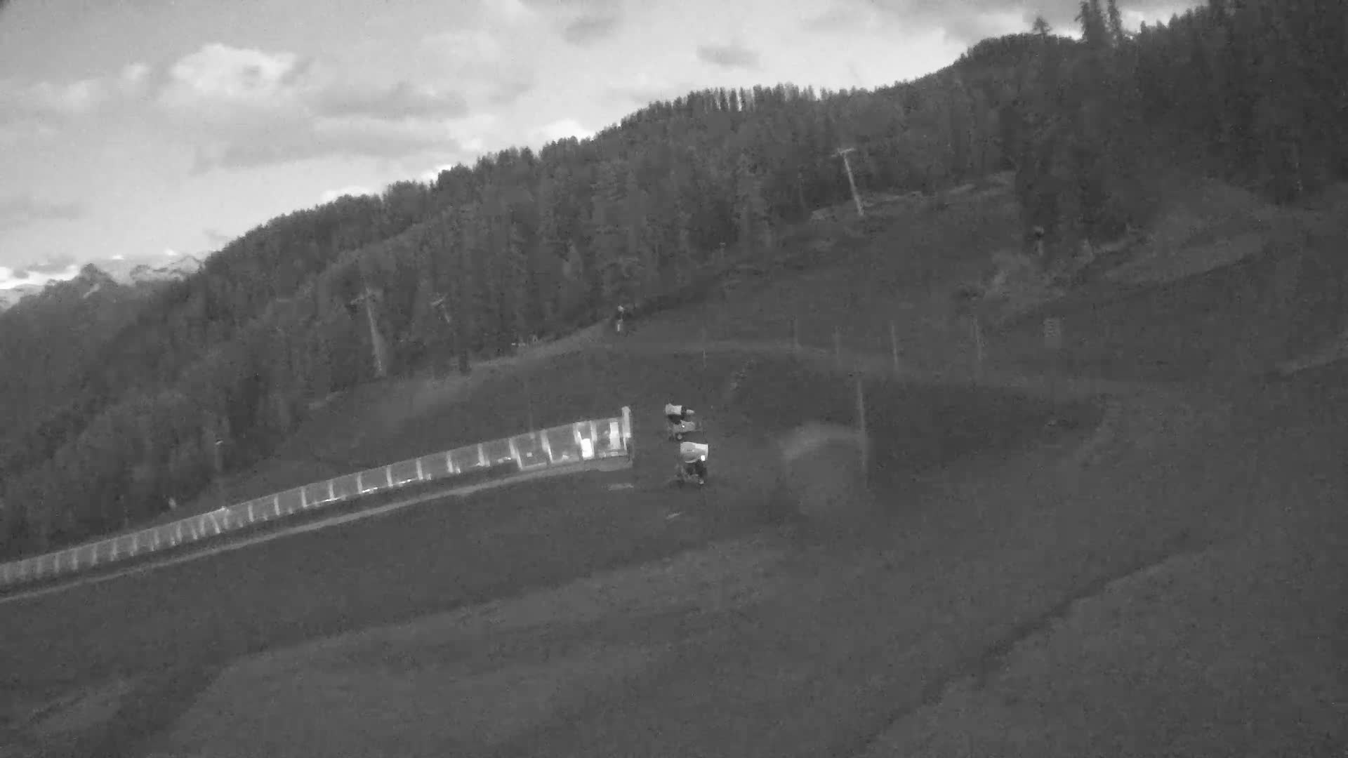 Puy-Saint-Vincent 1600 Ski Slopes Live Cam - Briancon, Hautes-Alpes, Provence-Alpes-Cote d’Azur, France