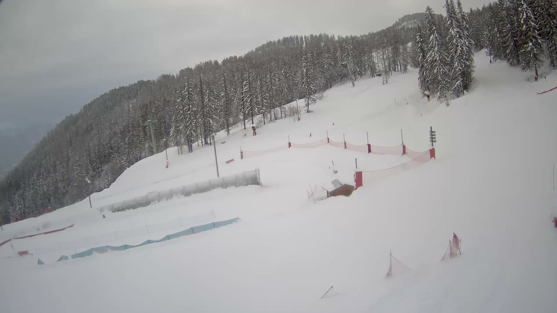 Puy-Saint-Vincent 1600 Ski Slopes Live Cam - Briancon, Hautes-Alpes, Provence-Alpes-Cote d’Azur, France