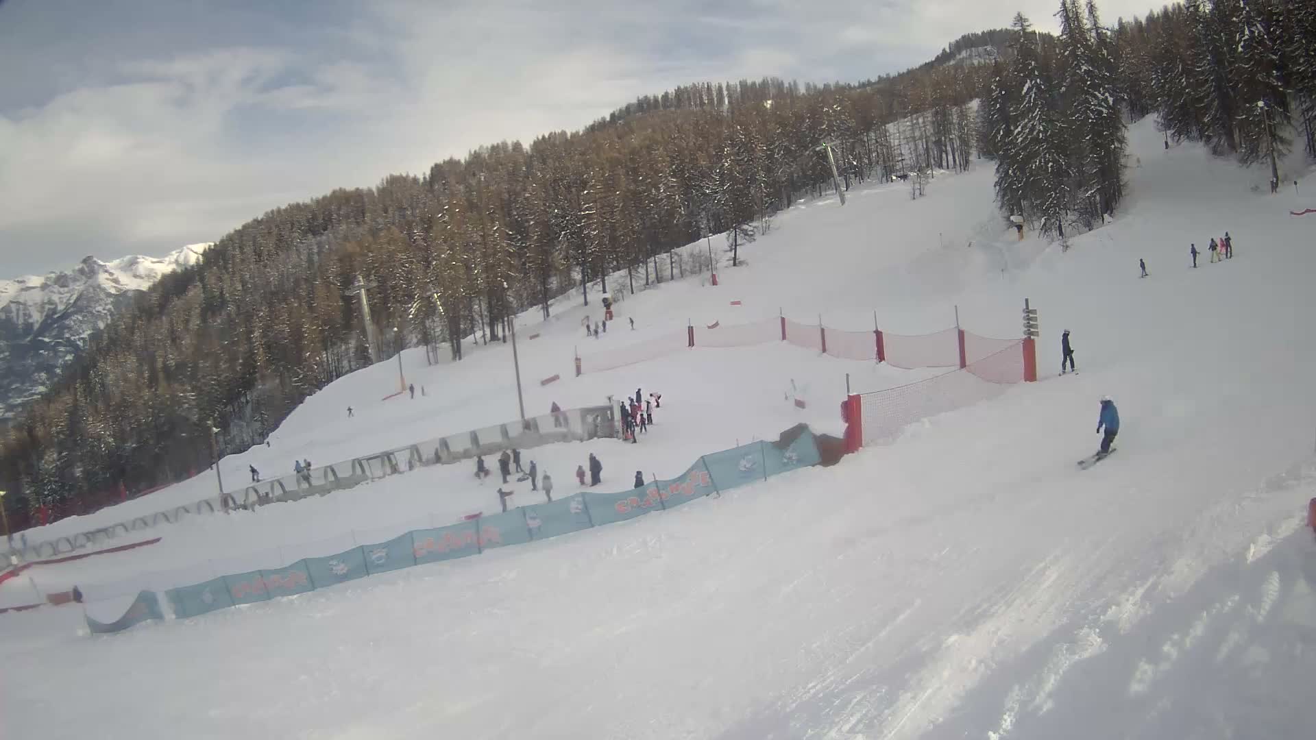 Puy-Saint-Vincent 1600 Ski Slopes Live Cam - Briancon, Hautes-Alpes, Provence-Alpes-Cote d’Azur, France