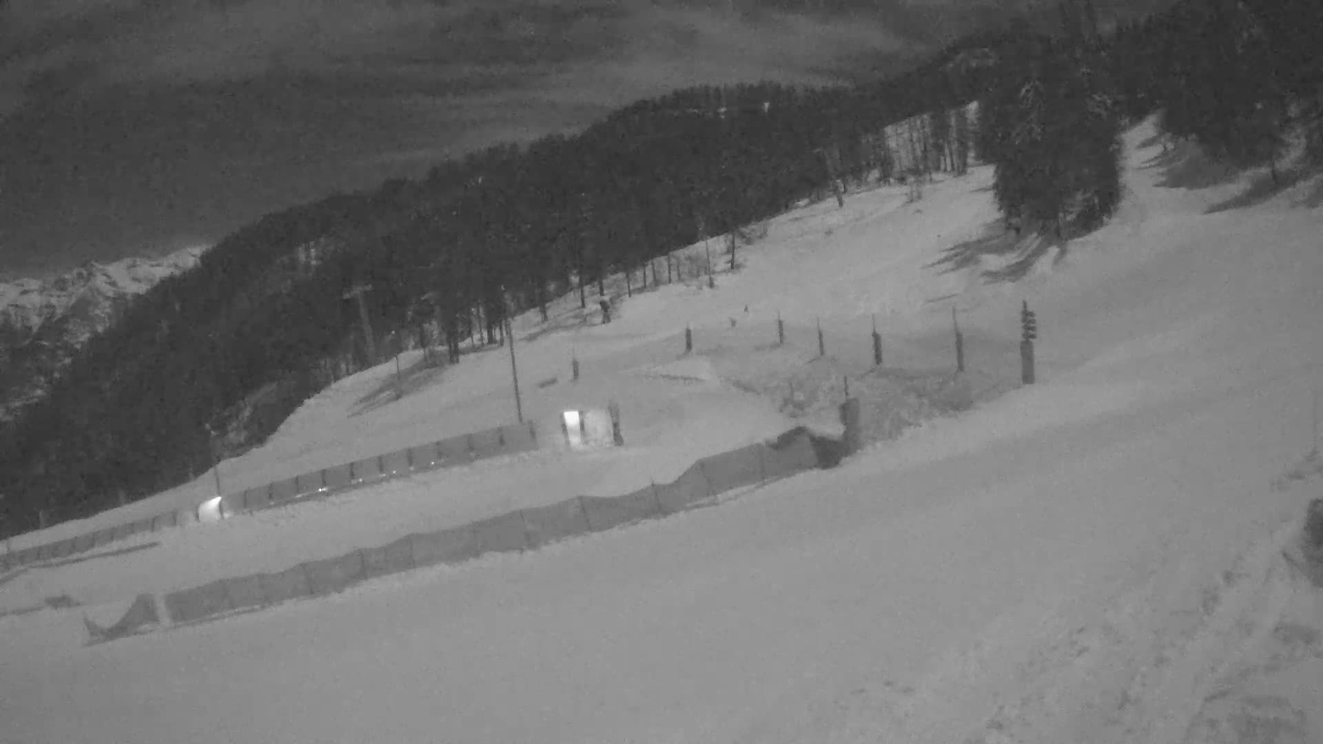 Puy-Saint-Vincent 1600 Ski Slopes Live Cam - Briancon, Hautes-Alpes, Provence-Alpes-Cote d’Azur, France