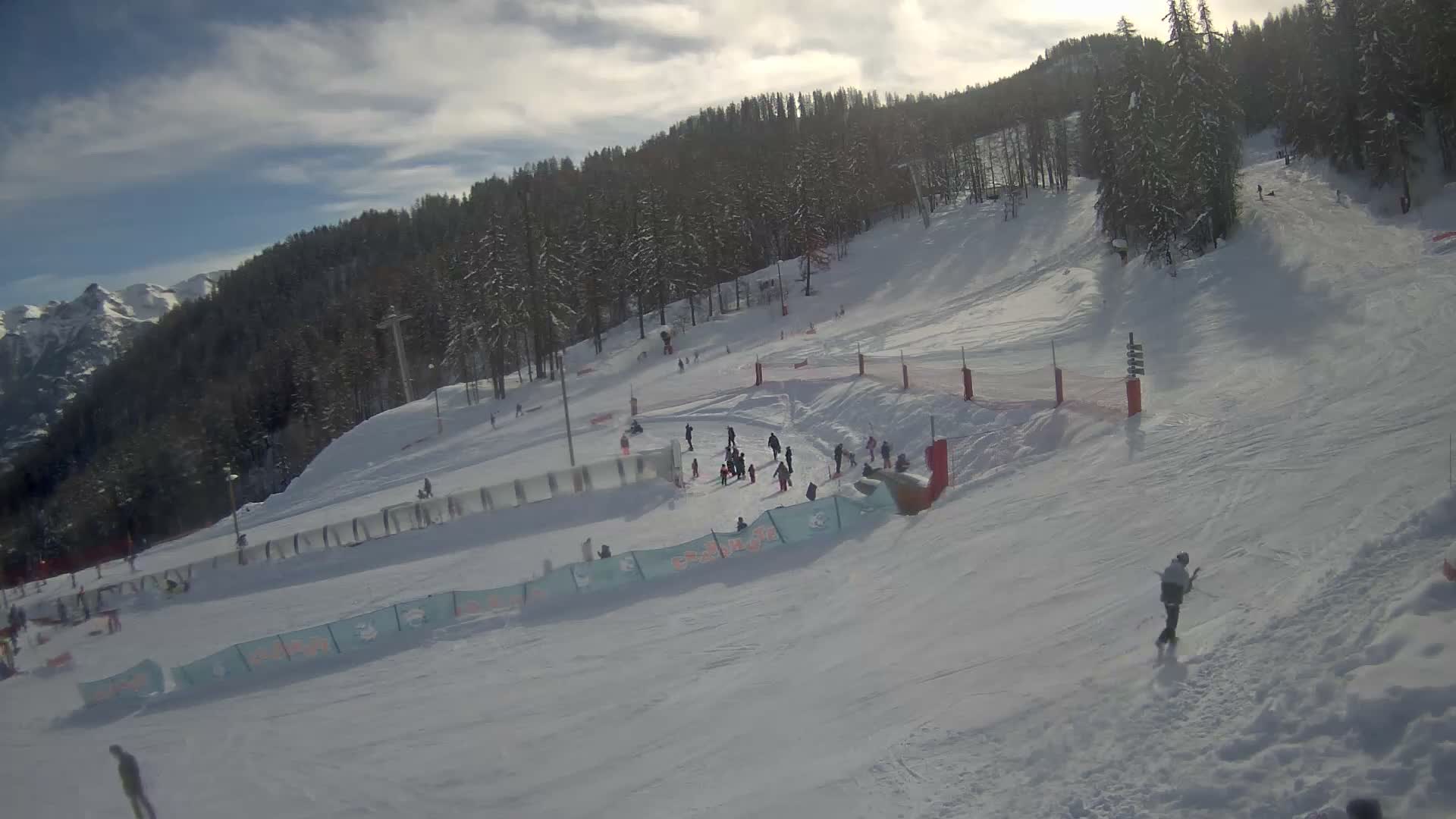 Puy-Saint-Vincent 1600 Ski Slopes Live Cam - Briancon, Hautes-Alpes, Provence-Alpes-Cote d’Azur, France