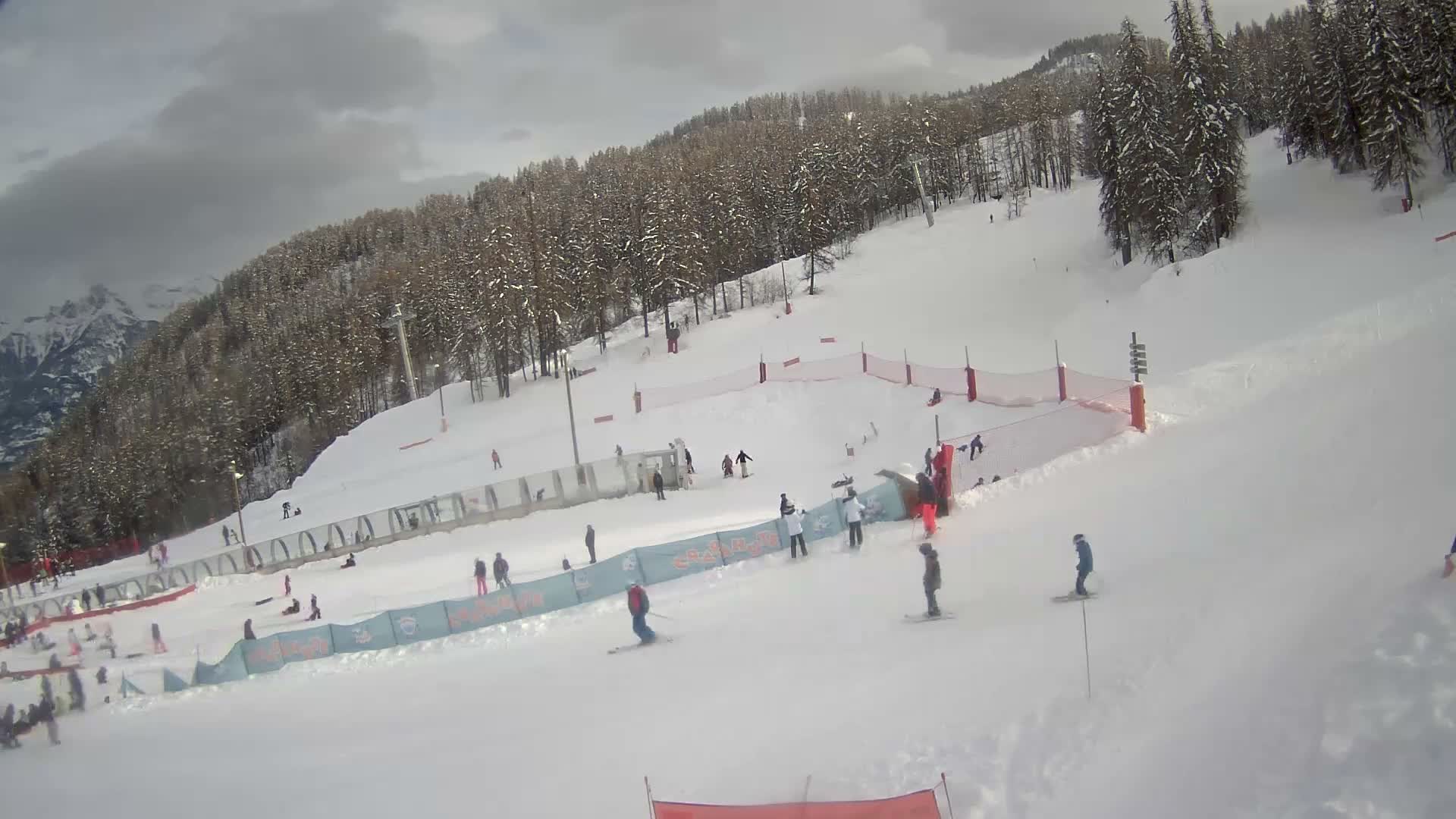 Puy-Saint-Vincent 1600 Ski Slopes Live Cam - Briancon, Hautes-Alpes, Provence-Alpes-Cote d’Azur, France