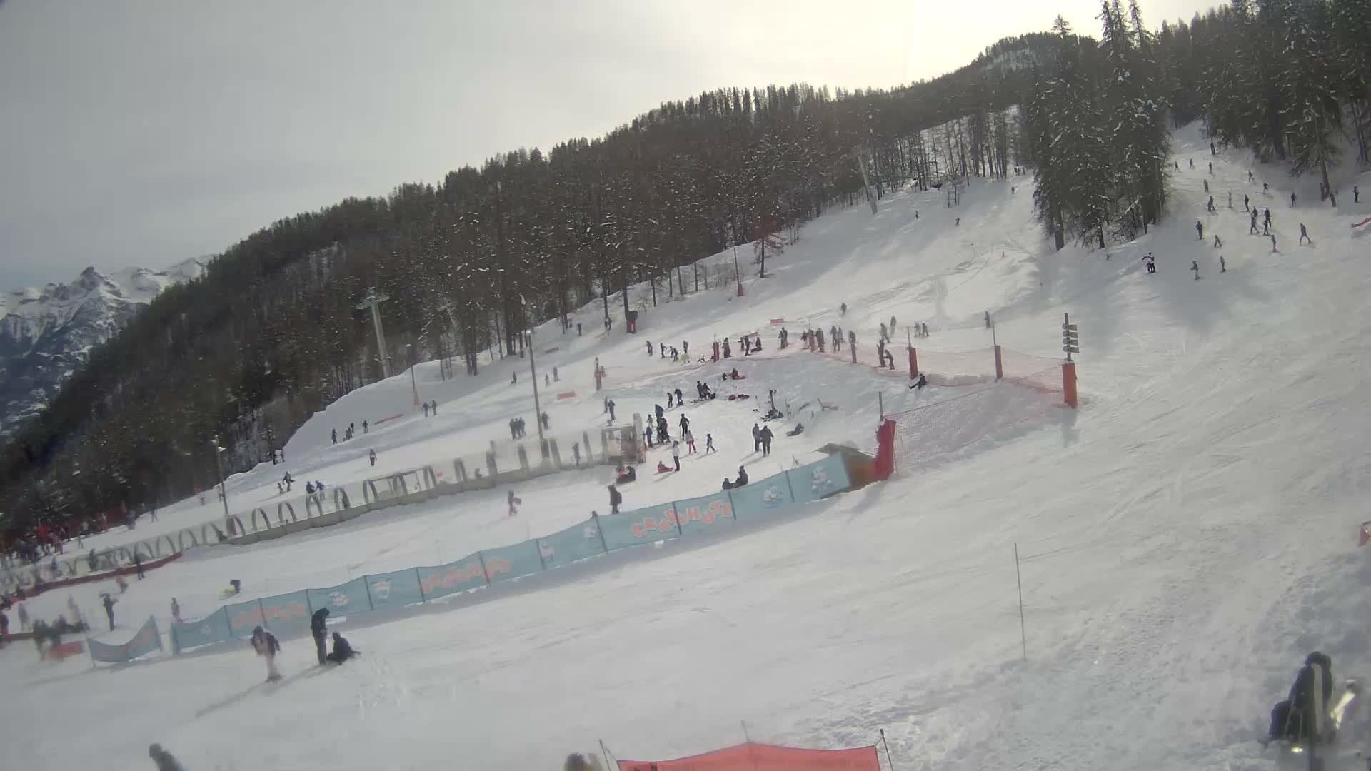 Puy-Saint-Vincent 1600 Ski Slopes Live Cam - Briancon, Hautes-Alpes, Provence-Alpes-Cote d’Azur, France