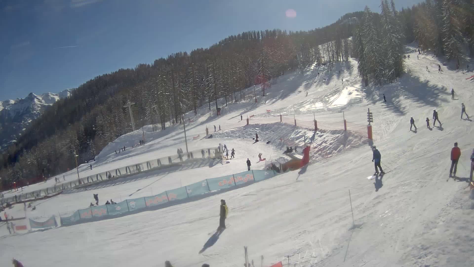 Puy-Saint-Vincent 1600 Ski Slopes Live Cam - Briancon, Hautes-Alpes, Provence-Alpes-Cote d’Azur, France
