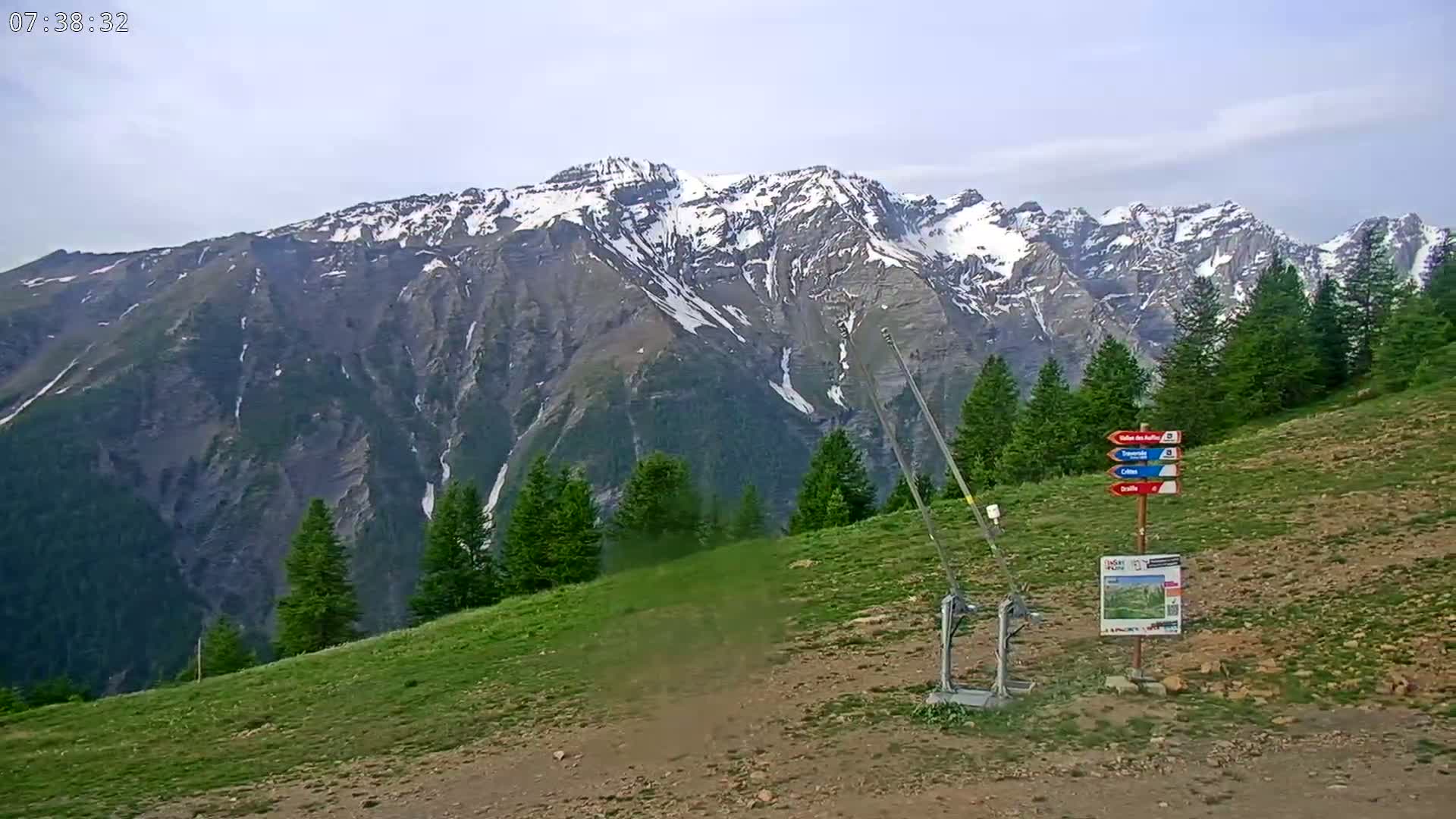Puy-Saint-Vincent 2400 Ski Slopes & Alps Panoramic Live Cam - Briancon, Hautes-Alpes, Provence-Alpes-Cote d’Azur, France