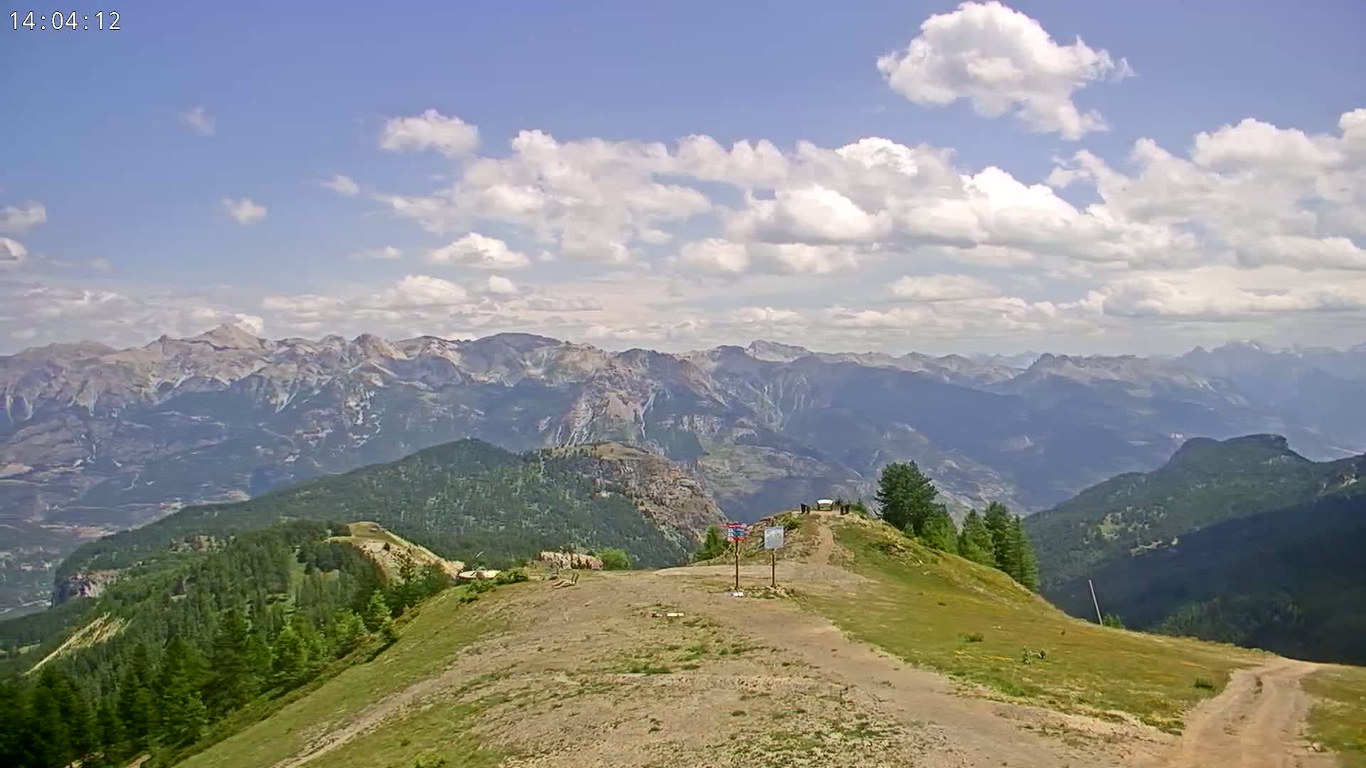 Puy-Saint-Vincent 2400 Ski Slopes & Alps Panoramic Live Cam - Briancon, Hautes-Alpes, Provence-Alpes-Cote d’Azur, France