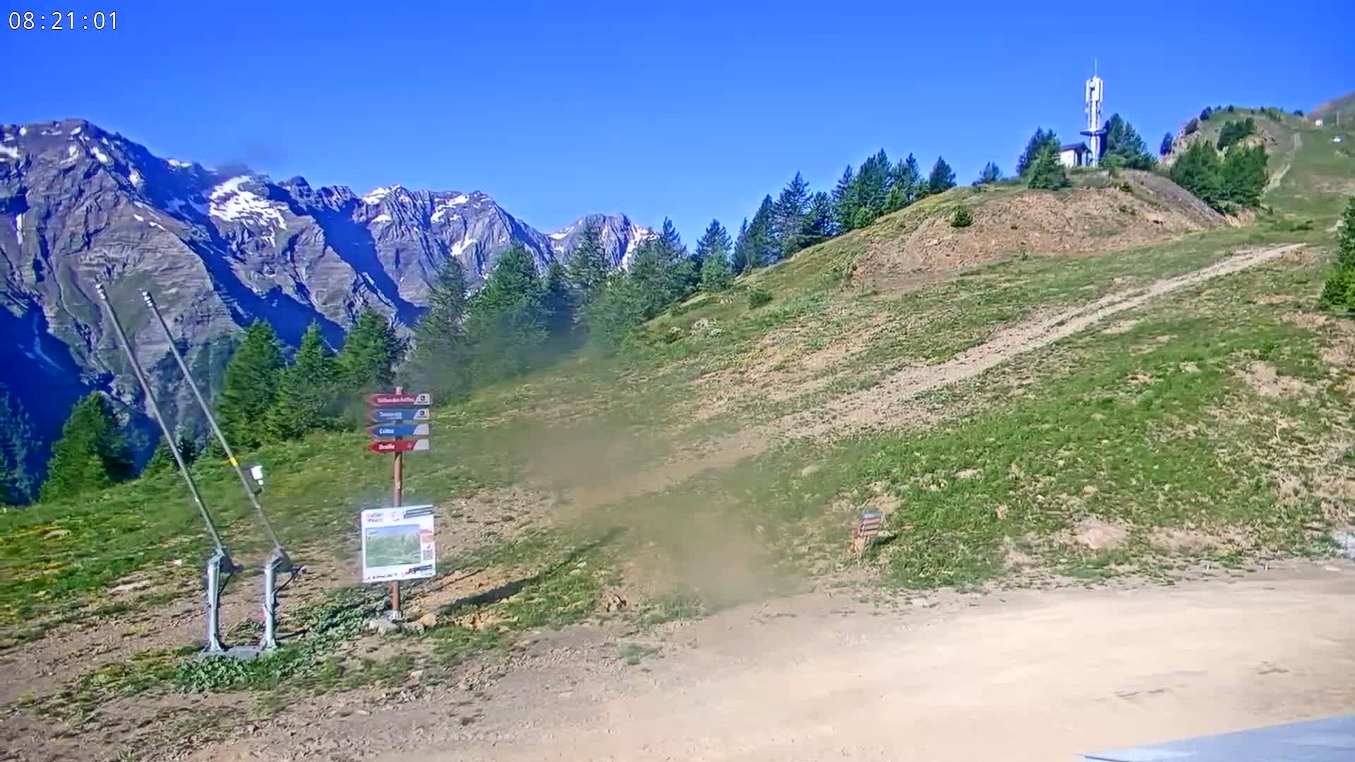 Puy-Saint-Vincent 2400 Ski Slopes & Alps Panoramic Live Cam - Briancon, Hautes-Alpes, Provence-Alpes-Cote d’Azur, France