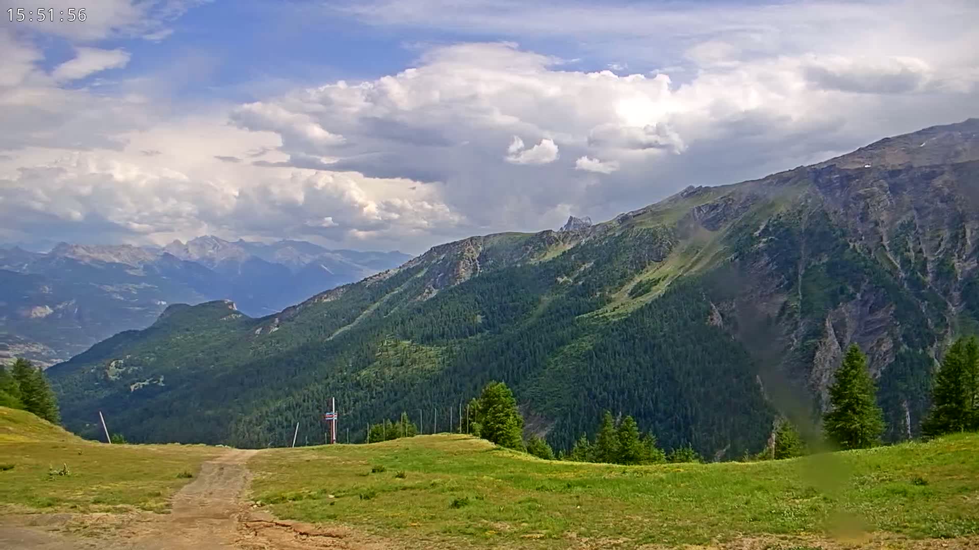 Puy-Saint-Vincent 2400 Ski Slopes & Alps Panoramic Live Cam - Briancon, Hautes-Alpes, Provence-Alpes-Cote d’Azur, France