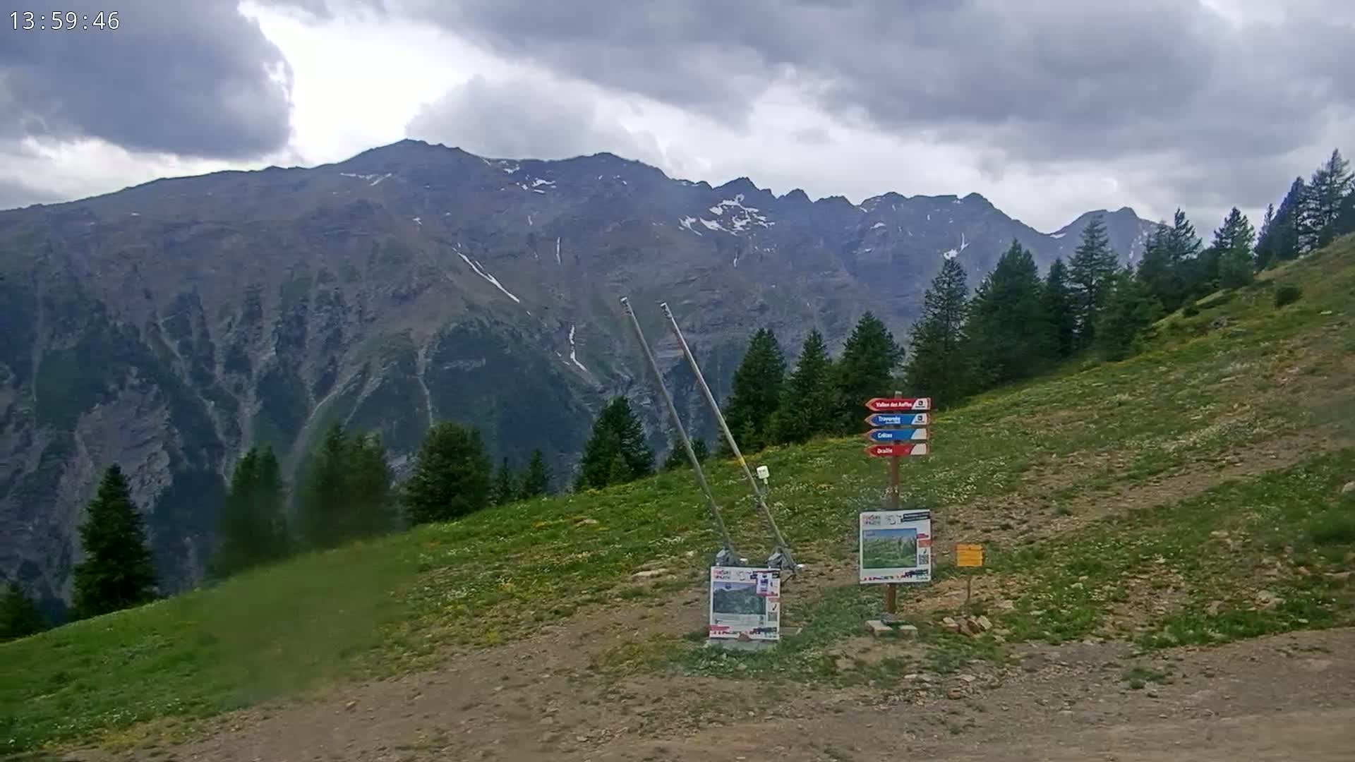 Puy-Saint-Vincent 2400 Ski Slopes & Alps Panoramic Live Cam - Briancon, Hautes-Alpes, Provence-Alpes-Cote d’Azur, France