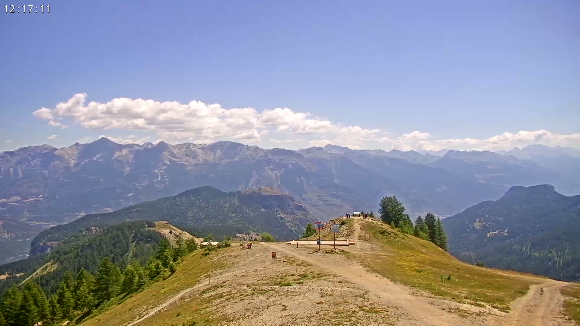 Puy-Saint-Vincent 2400 Ski Slopes & Alps Panoramic Live Cam - Briancon, Hautes-Alpes, Provence-Alpes-Cote d’Azur, France