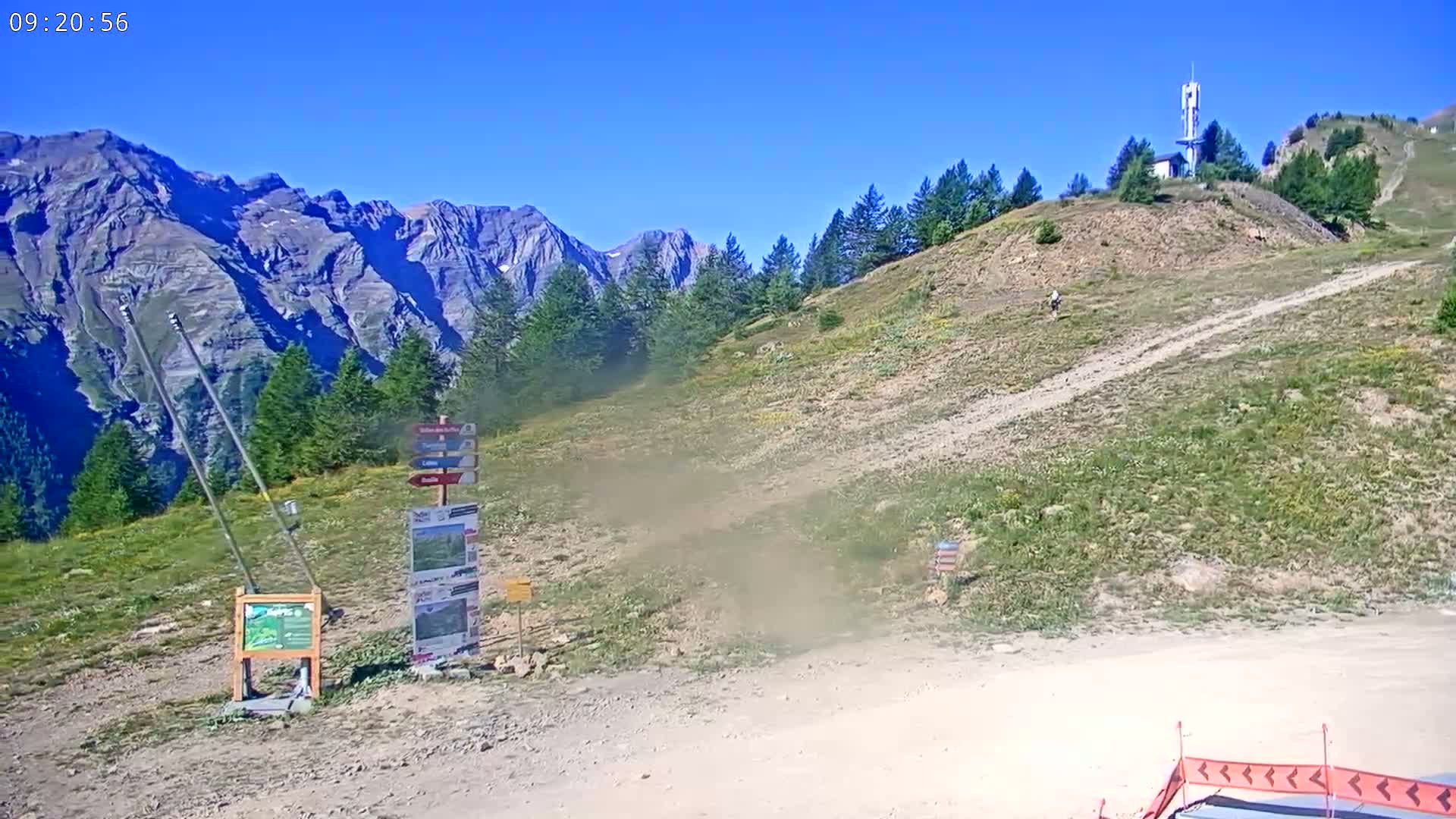 Puy-Saint-Vincent 2400 Ski Slopes & Alps Panoramic Live Cam - Briancon, Hautes-Alpes, Provence-Alpes-Cote d’Azur, France