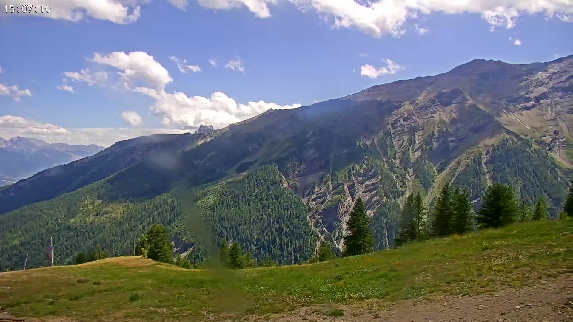 Puy-Saint-Vincent 2400 Ski Slopes & Alps Panoramic Live Cam - Briancon, Hautes-Alpes, Provence-Alpes-Cote d’Azur, France