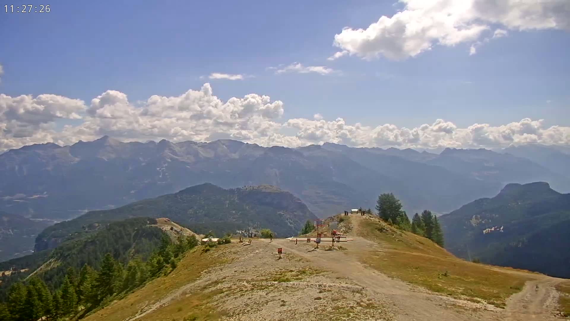 Puy-Saint-Vincent 2400 Ski Slopes & Alps Panoramic Live Cam - Briancon, Hautes-Alpes, Provence-Alpes-Cote d’Azur, France