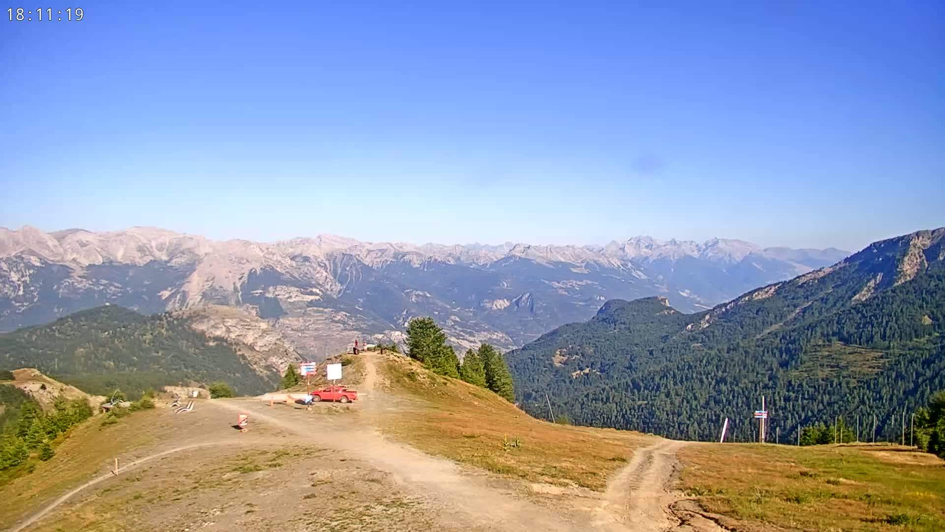 Puy-Saint-Vincent 2400 Ski Slopes & Alps Panoramic Live Cam - Briancon, Hautes-Alpes, Provence-Alpes-Cote d’Azur, France