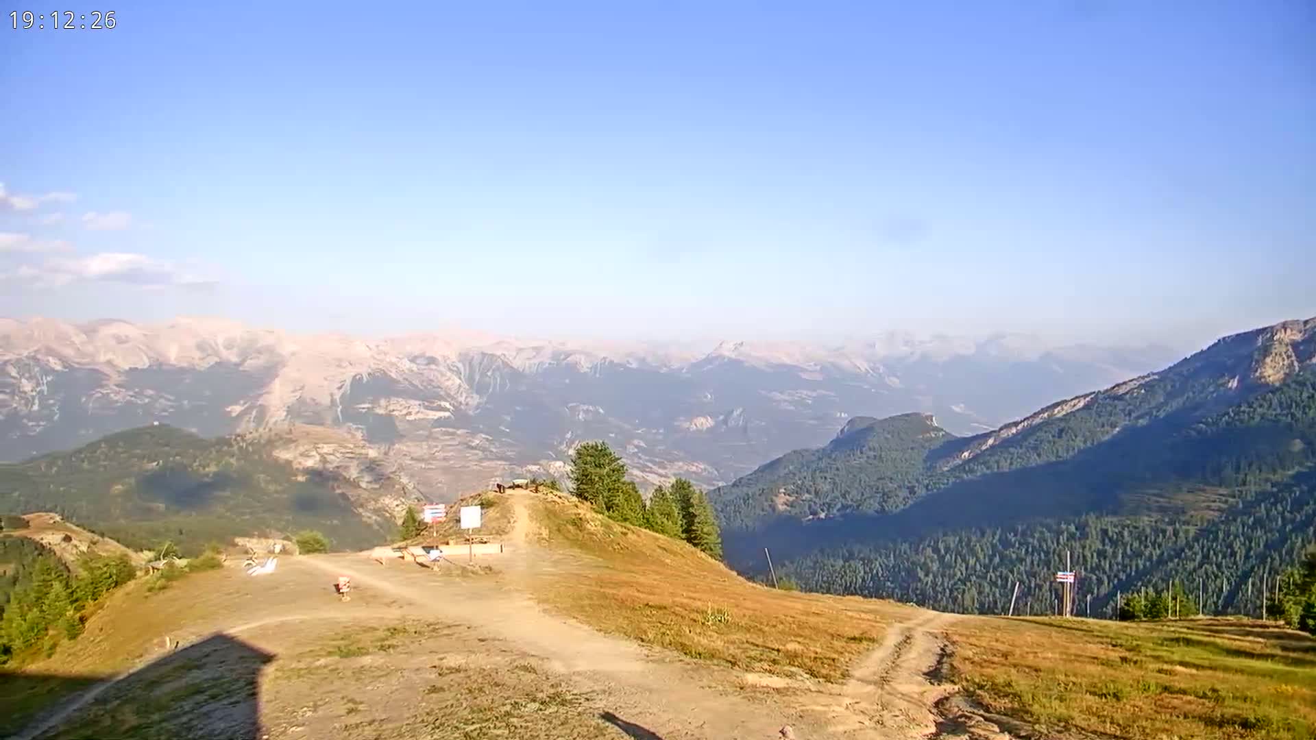Puy-Saint-Vincent 2400 Ski Slopes & Alps Panoramic Live Cam - Briancon, Hautes-Alpes, Provence-Alpes-Cote d’Azur, France