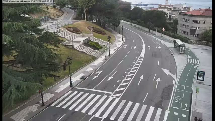 Vigo City - Gregorio Espino & Jenaro de la Fuente Avenue Live Cam - Pontevedra, Galicia, Spain