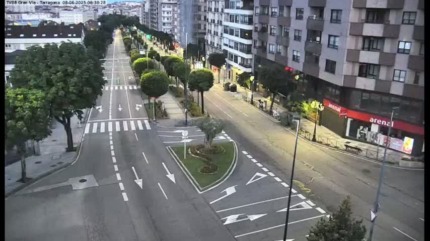 Vigo, Gran Via Avenue & Rua de Tarragona Avenue Live Cam - Pontevedra, Galicia, Spain