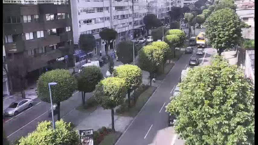 Vigo, Gran Via Avenue & Rua de Tarragona Avenue Live Cam - Pontevedra, Galicia, Spain