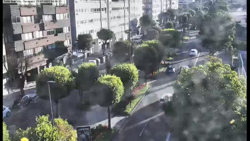 Vigo, Gran Via Avenue & Rua de Tarragona Avenue Live Cam - Pontevedra, Galicia, Spain