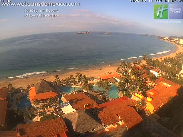 Ixtapa Zihuatanejo, Playa Thalia Beach live Cam - Zihuatanejo de Azueta, Guerrero, Mexico
