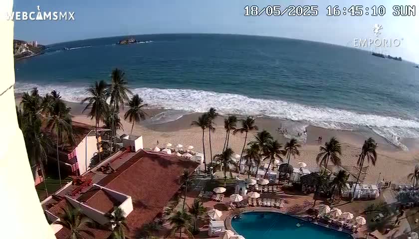 Ixtapa Zihuatanejo, Playa Thalia Beach live Cam - Zihuatanejo de Azueta, Guerrero, Mexico
