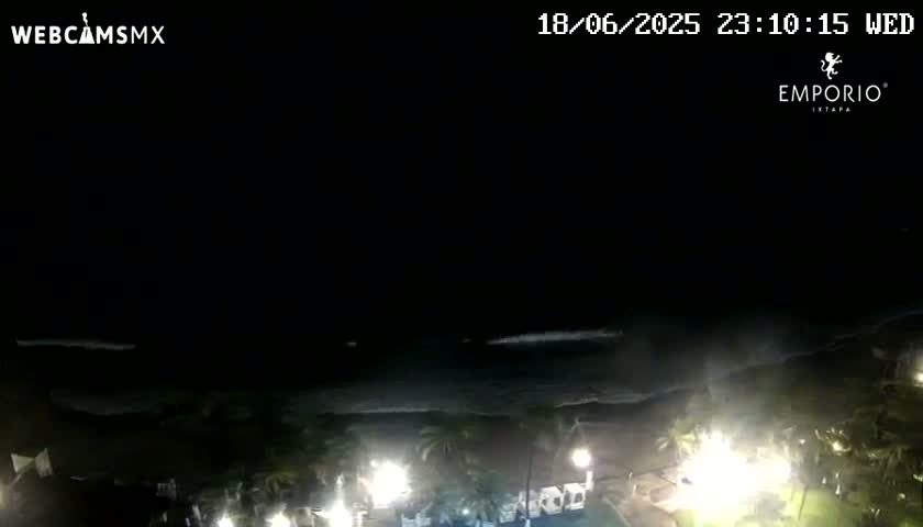 Ixtapa Zihuatanejo, Playa Thalia Beach live Cam - Zihuatanejo de Azueta, Guerrero, Mexico