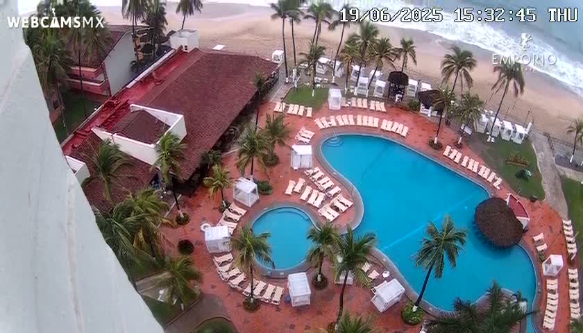 Ixtapa Zihuatanejo, Playa Thalia Beach live Cam - Zihuatanejo de Azueta, Guerrero, Mexico