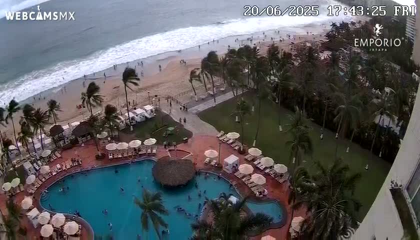 Ixtapa Zihuatanejo, Playa Thalia Beach live Cam - Zihuatanejo de Azueta, Guerrero, Mexico