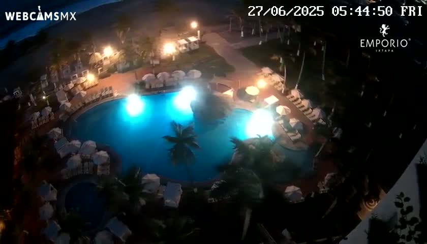 Ixtapa Zihuatanejo, Playa Thalia Beach live Cam - Zihuatanejo de Azueta, Guerrero, Mexico