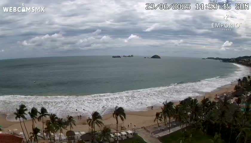 Ixtapa Zihuatanejo, Playa Thalia Beach live Cam - Zihuatanejo de Azueta, Guerrero, Mexico