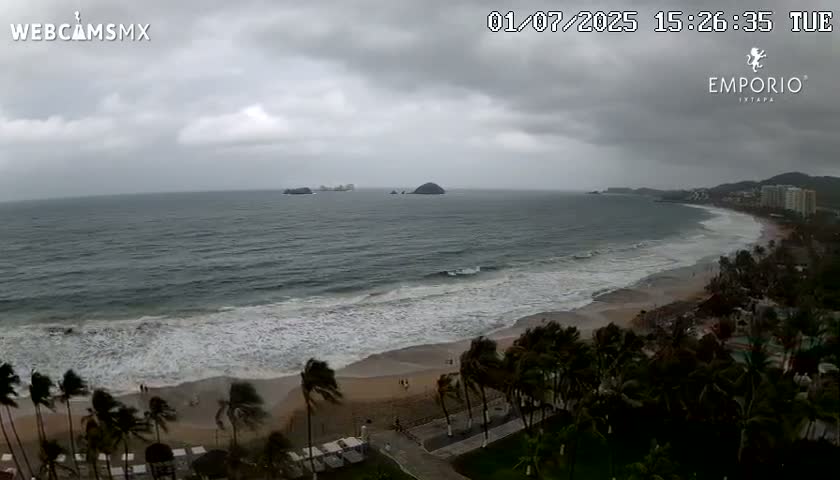 Ixtapa Zihuatanejo, Playa Thalia Beach live Cam - Zihuatanejo de Azueta, Guerrero, Mexico